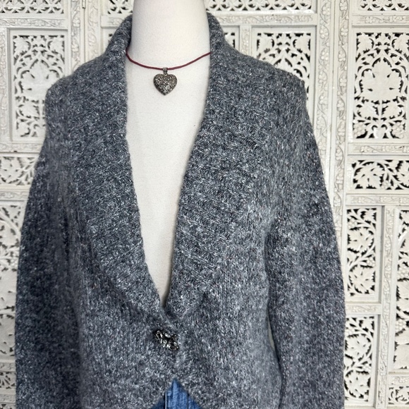 White Stag Grey Cardigan Sweater With Rhinestone Embellished Snap Button Sz S - Picture 3 of 5